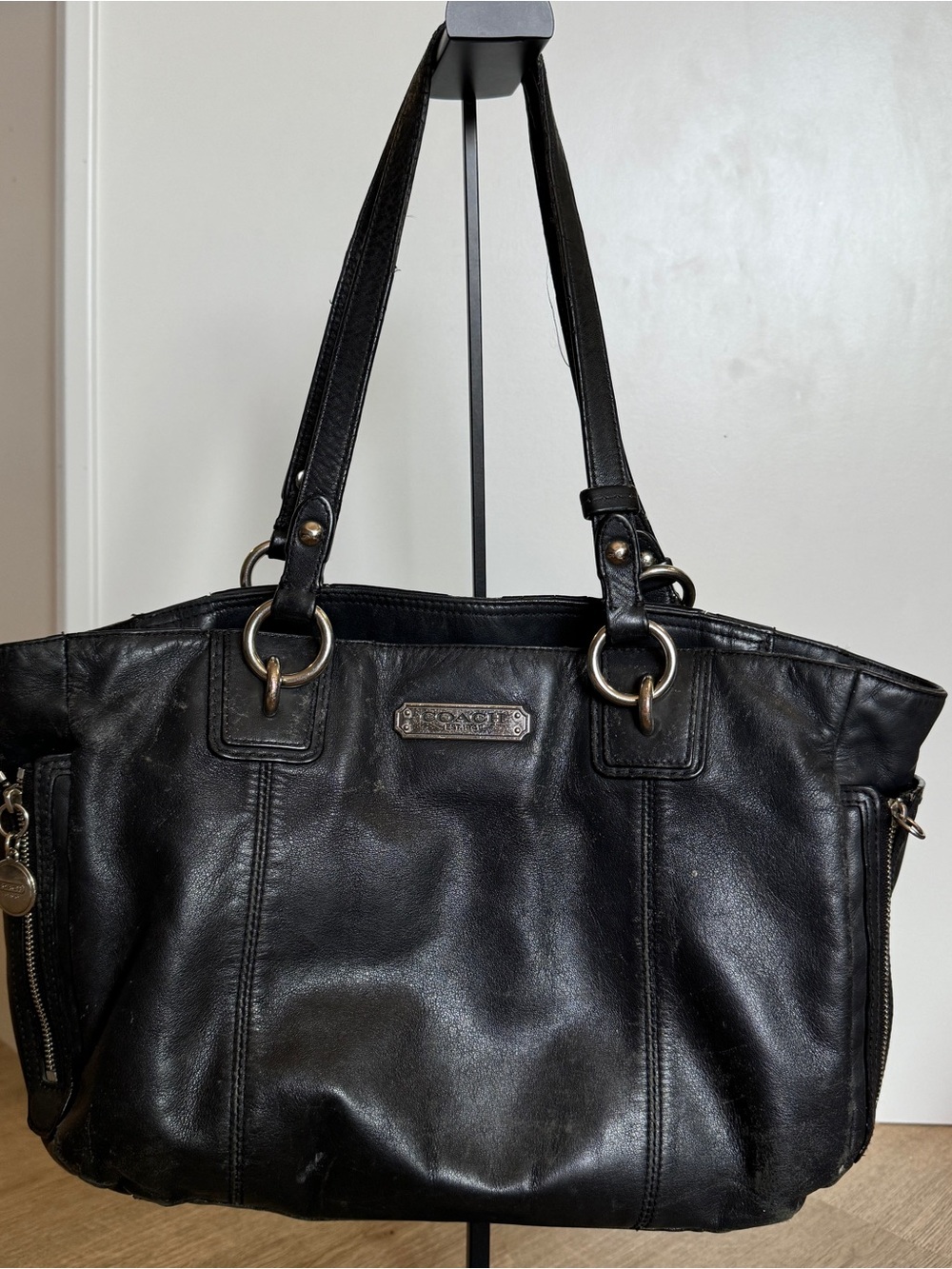 Coach Black Leather Shoulder Tote Bag - Picture 1 of 5